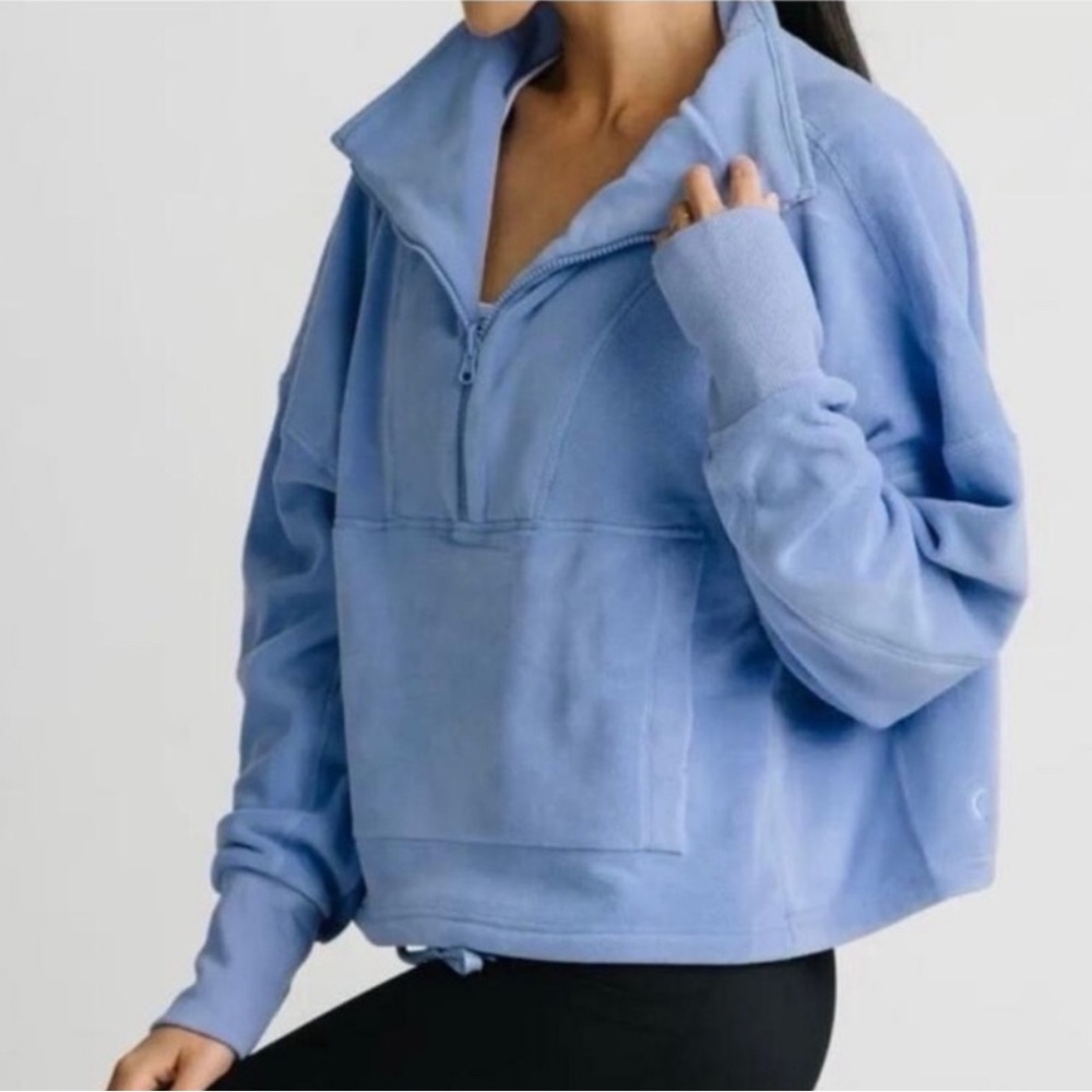 Zyia Sweatshirt